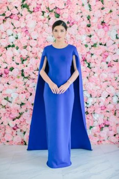 sd-213395 elizabeth cape dress royal blue